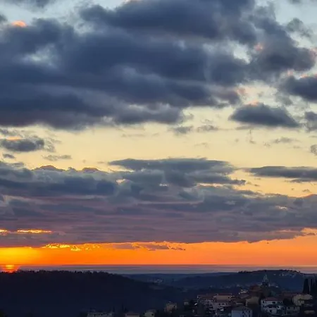 Apartma Nebo-sky Appartamento